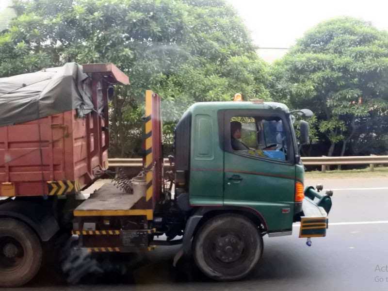 Jangan Biarkan Panas Mengganggu! Pahami AC Truk Bekerja Menggunakan Apa