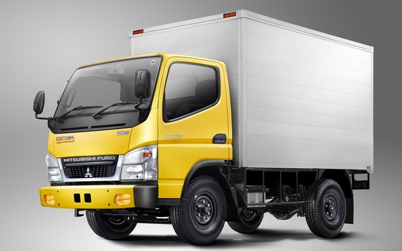 Perawatan AC Canter 110 Ps secara berkala.