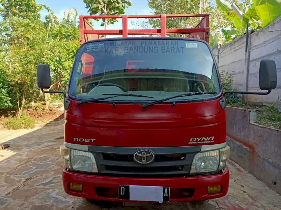 Spare part AC Truk Dyna 110et original menjamin kualitas dan kinerja